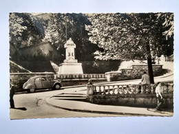 54 - VILLERUPT - Monument Aux Morts Beau Plan Citroën 2CV) - Other Municipalities