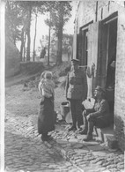 SOLDATS ITALIENS  FEMME ET SON ENFANT WW1 PHOTO ORIGINALE 18 X 13 CM - War, Military