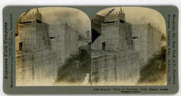 Panama Canal ~ HUGE CONCRETE WALLS PEDRO MIGUEL LOCKS ~ Stereoview 21708 23332 - Stereo-Photographie