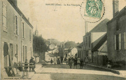 Barlieu * La Rue Principale Du Village * Villageois - Autres & Non Classés