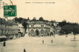 Laval * La Place Et La Poissonnerie * Magasin Commerce A La Samaritaine - Laval