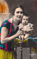 CPA Colorée Une Maman Et Son Bébé - Faire Part De Naissance Marie Louise Richoux En Mars 1934 - Baby's