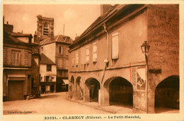 Clamecy * Place Et Le Petit Marché * Commerce Magasin CAPRICE - Clamecy