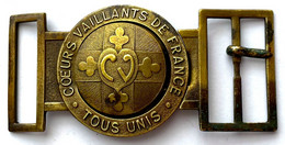 Boucle De Ceinturon De Scout CŒURS VAILLANTS De France - Uniformen