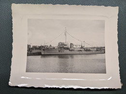 PHOTO  DE FAMILLE D'UN NAVIRE DE GUERRE M611 1953 DRAGUEUR DE MINE EX MARINE ALLEMANDE - Warships