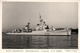 Bateau * Carte Photo * Navire De Guerre Italien Escorteur SAN GIORGIO D562 * Militaria * Italie Italia - Krieg