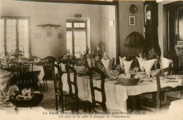 La Baume * Par Poulx * Vue Sur L'hostellerie * Un Coin De La Salle à Manger - Andere & Zonder Classificatie