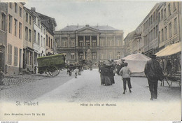 SAINT - HUBERT ..-- Nels 74 , N° 32 Couleur . Avant 1900 . Marché Et  Hôtel De Ville . Rare Cliché !! - Saint-Hubert