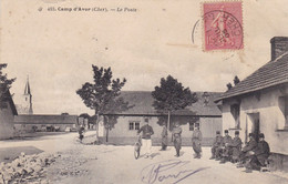 18.AVORD. CPA . CAMP D'AVOR . LA POSTE. ANIMATION. ANNEE 1904 + TEXTE - Avord