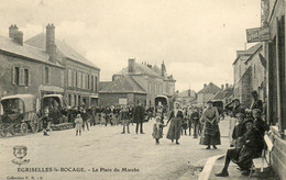 - EGRISELLES Le BOCAGE (89) -  La Place Du Marché  (très Animée)   -27230- - Egriselles Le Bocage