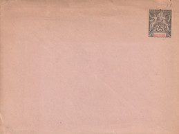 NOSSI BE - Entier Postal Type Sage 25 C Noir   - Neuf  - Enveloppe Format 14,5 X 11 Cm - Rabat  Collé - Storia Postale