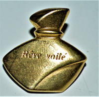 Rare Pin's Rève Voilé - Parfums