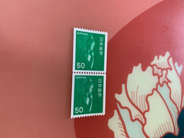Japan Stamp Buddha Coil In Pair MNH - Unused Stamps