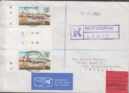 1983. SWAZILAND. Pair 25 C With White Stamp Inbetween ROYAL SWAZI NATIONAL AIRWAYS On Registe... (MICHEL 368) - JF430800 - Swaziland (1968-...)