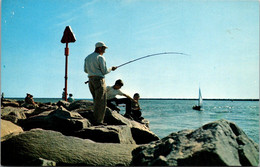 Rhode Island Fishing Off The Rocks - Autres & Non Classés