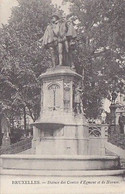 AK 061094 BELGIUM - Bruxelles - Statues Des Comtes D'Egmont Et De Hornes - Beroemde Personen