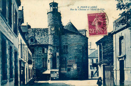 Pont L'abbé * La Rue Du Château Et L'hôtel De Ville - Pont L'Abbe