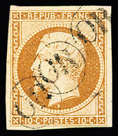 Obl N°9 10c Bistre-jaune Avec Exceptionnelle Oblitération OR Frappée Trois Fois, TTB, RR. Signé Calves - 1852 Louis-Napoléon