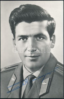 Pjotr Iljics Klimuk (1942- ) Szovjet űrhajós Aláírása őt ábrázoló Képeslapon / Signature Of Pyotr Ilyich Klimuk (1942- S - Other & Unclassified