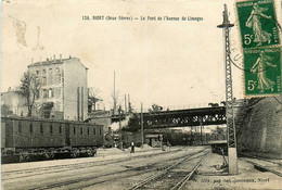 Niort * Le Pont De L'avenue De Limoges * Train Wagons * Ligne Chemin De Fer - Niort