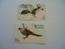 PAKISTAN   USED  2  STAMPS  BIRD BIRDS - Pakistan