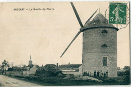 45 - Artenay : Le Moulin De Pierre - Artenay