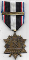 Médaille De L' AISNE - CHEMIN DES DAMES  Avec Barrette Aisne 1914 - 1918 - Frankreich