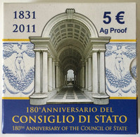 ITALIA - CONSIGLIO DI STATO, 180mo Anniversario - Moneta €5 D’arg. 925/1000 Gr.18 - Diam.32. Anno 2011. - Jahressets & Polierte Platten