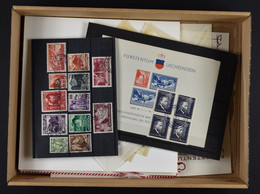 LIECHTENSTEIN, ACCUMULATION  WAY OVER 2000 STAMPS - Sammlungen