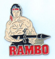 Pin's RAMBO - Sylvester Stallone Tenant Un Lance Roquette - L143 - Cinéma