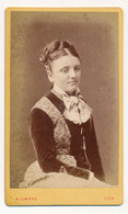Photographie XIXe CDV Portrait D'une Jeune Femme Photographe Lumière Lyon - Antiche (ante 1900)