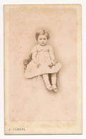 Photographie XIXe CDV Portrait D'une Jeune Fille Fillette Photographe Séréni Chambéry - Ancianas (antes De 1900)