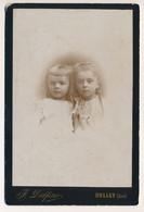 Photographie XIXe Format 11x16 Portrait De Deux Soeurs Photographe Delfino Belley Ain - Alte (vor 1900)