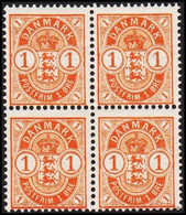 1902. DANMARK. Coat-of Arms. 1 Øre Orange In Block Of 4 With 3 Stamps Never Hinged And One Sta... (Michel 37) - JF521453 - Ongebruikt