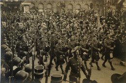 Bruxelles // Carte Photo // Rentree Triomphale Troupes No. 2. (Place Le Brouckere) 22 NOV 1918 - Andere & Zonder Classificatie