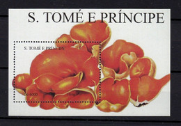 1 Feuillet Neuf** De Saint Thomas Et Prince, Champignon, Muschroom - Champignons