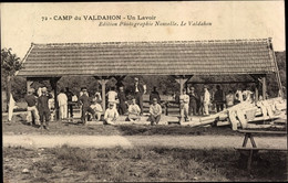 CPA Le Valdahon Doubs, Camp, Un Lavoir - Autres & Non Classés