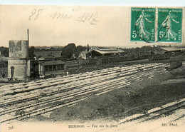 Mézidon * Vue Sur La Gare Du Village * Ligne Chemin De Fer - Autres & Non Classés