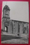 Carte Postale. Pyrénées Atlantiques (basses). Urrugne. L'église. Vélo Cycliste - Urrugne