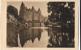 56    Josselin -  Chateau -    Facade Occidentale  Reflets Dans  L'oust - Josselin