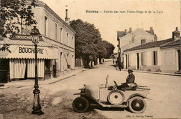 Fouras * Entrée Rue Victor Hugo Et Rue De La Gare * Automobile Voiture Ancienne Marque Citroën 5HP , Modèle T3-1 - Fouras-les-Bains