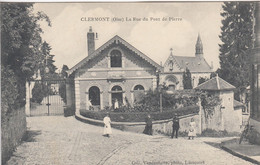 CLERMONT (Oise): La Rue Du Pont De Pierre - Clermont