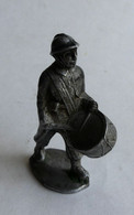 FIGURINE QUIRALU SOLDAT FRANCAIS TAMBOUR - Quiralu