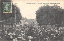 73-CHÂTEAU-DU-LOIR- PLACE DE L'HÔTEL DE VILLE AU RETOUR DES COURSES - Chateau Du Loir