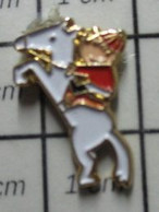 1316b Pin's Pins / Beau Et Rare / THEME : JEUX OLYMPIQUES / BARCELONA 1992 MASCOTTE KOBI CHEVAL CAVALIER - Jeux Olympiques