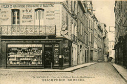 La Rochelle * Place De La Caille Et Rue Des Gentilshommes * Façade Bijouterie Bijoutier ROUSSEL , Ancienne Maison DEVIE - La Rochelle