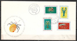 NNG 1962 Sociale Zorg Schaaldieren FDC E 11 Met Open Klep NVPH 78 / 81 - Nederlands Nieuw-Guinea