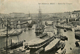 Brest * Le Port Militaire * Entrée D'un Bateau Transport * Goélette Voilier 3 Mâts - Brest