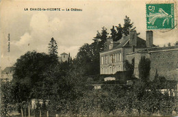 La Chaize Le Vicomte * Vue Sur Le Château De La Commune - La Chaize Le Vicomte