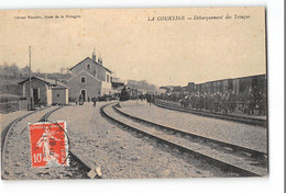 CPA 23 Camp De La Courtine Débarquement Des Troupes Train - La Courtine